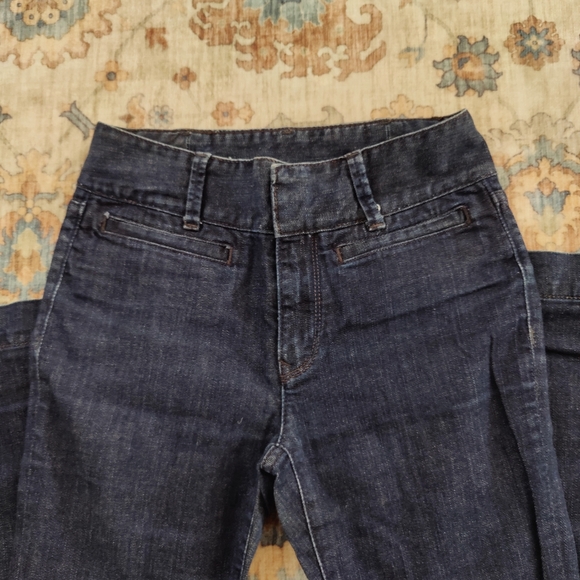 Club Monaco, 26 - dark denim jeans with clasp enclosure - Picture 4 of 10